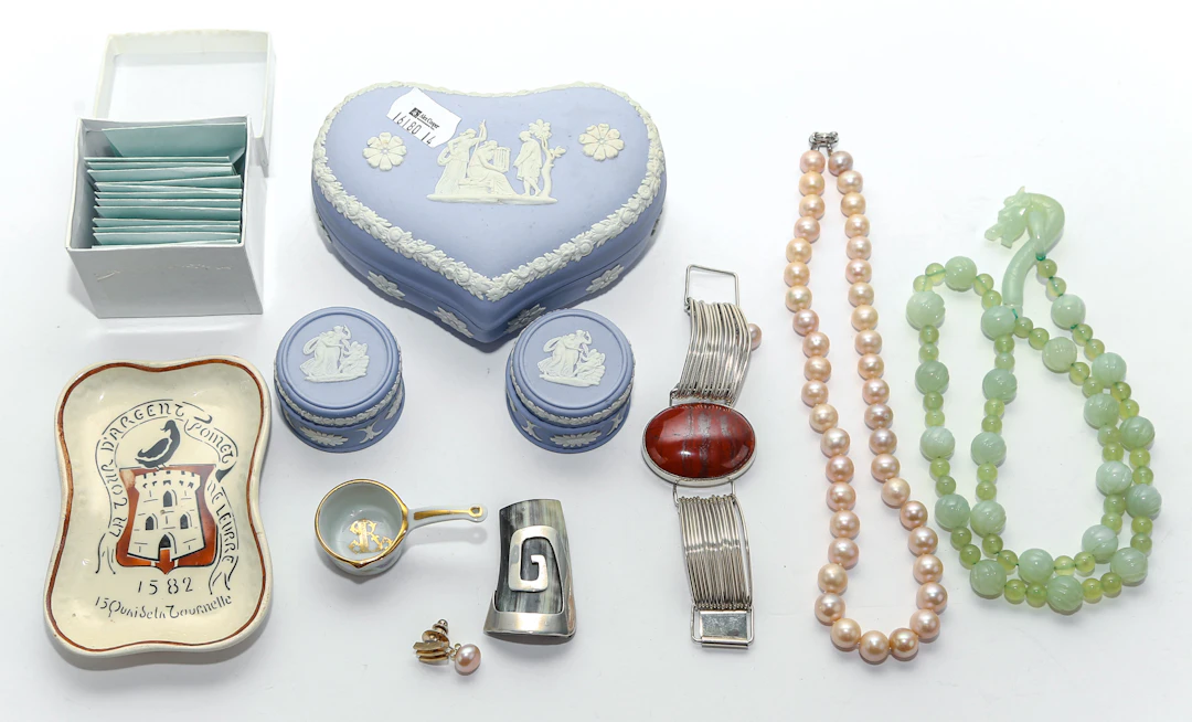 Collection of Jewelry and Decorative Objects