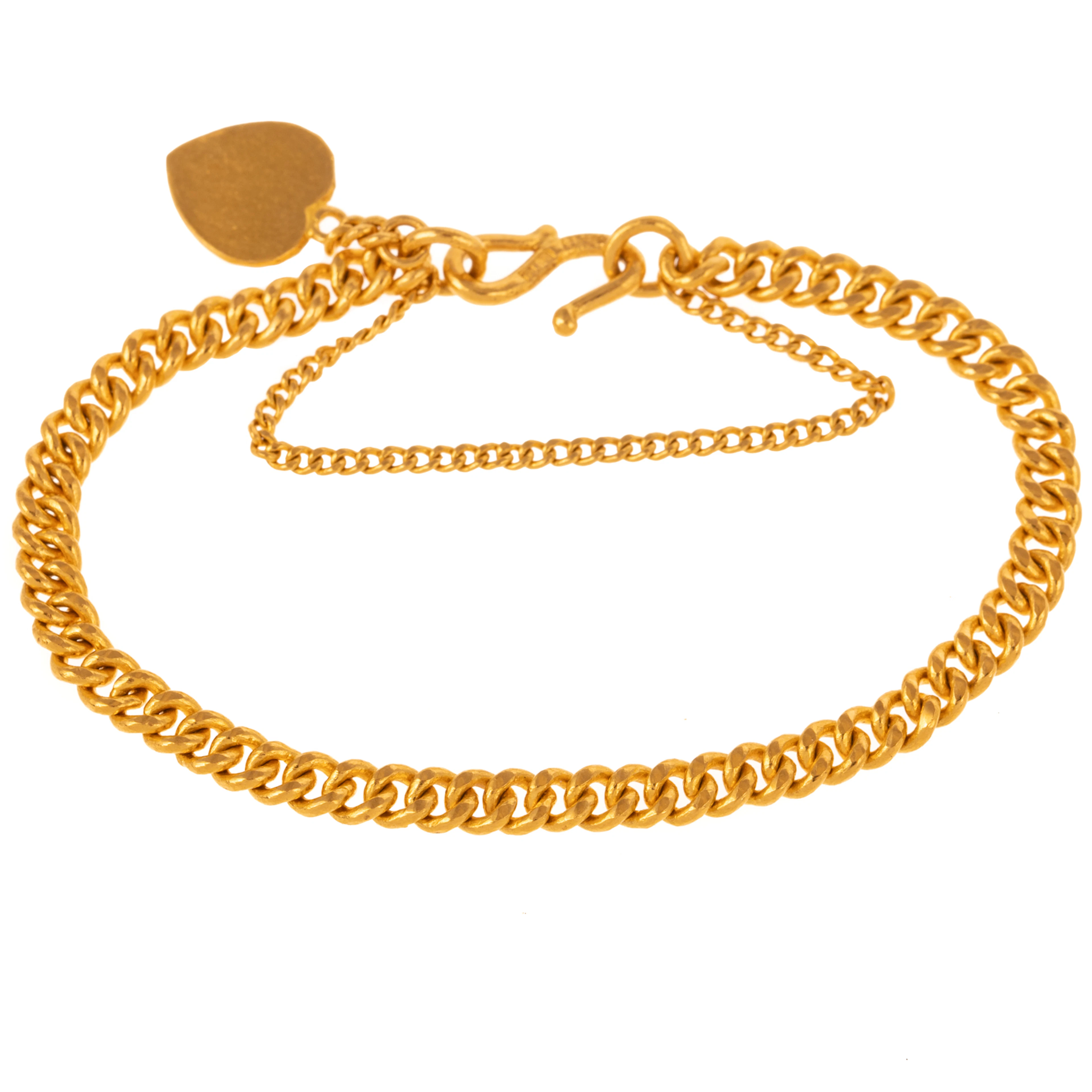 A Curb Link Bracelet with Heart Charm in 24K