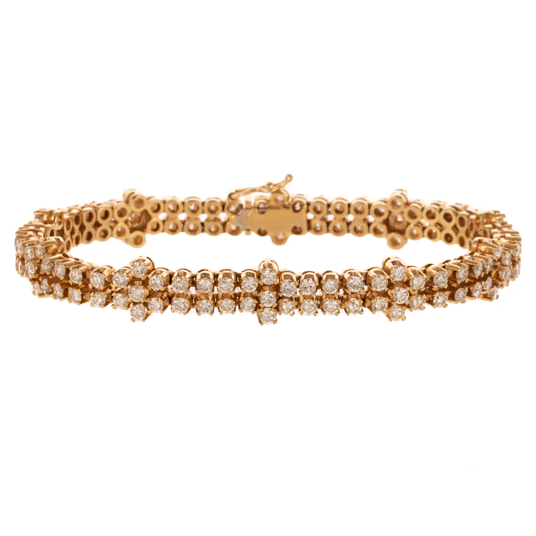 A 6.50 ctw Diamond Link Bracelet in 14K