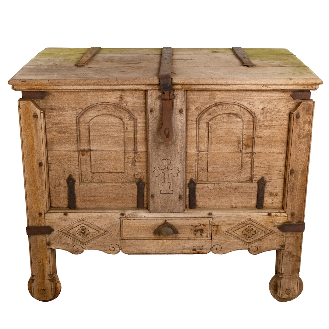 Jacobean Style Weathered Oak Boathouse Trunk