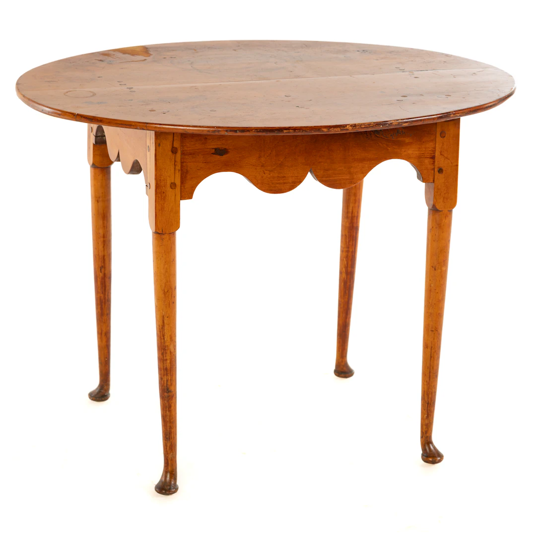 Queen Anne Oval Maple Tea Table, c. 1760
