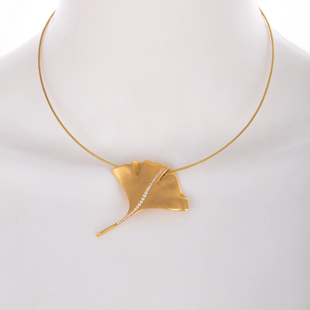 A Dan Peligrad Ginkgo Leaf Necklace in 18K