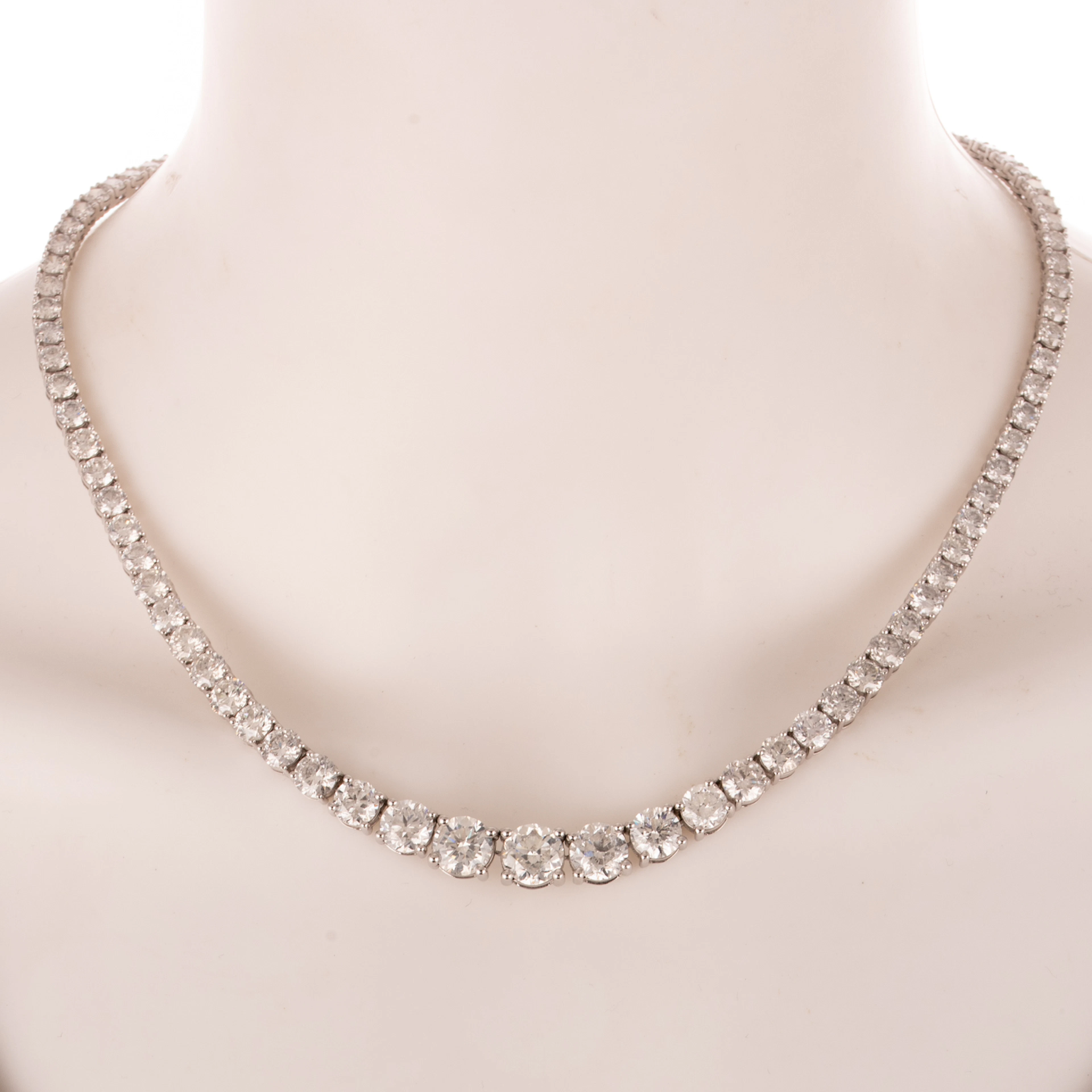 A 38.94 ctw Graduated Diamond Line Necklace in Platinum