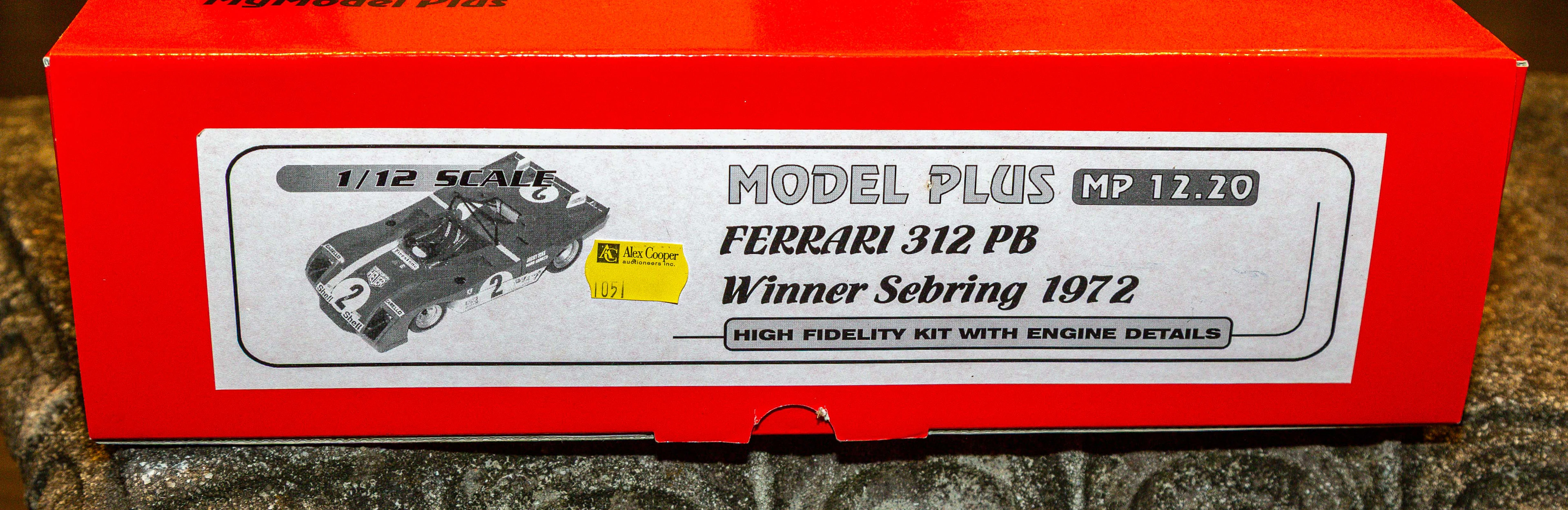 One MG Model Plus 1:12 Ferrari Model Kit