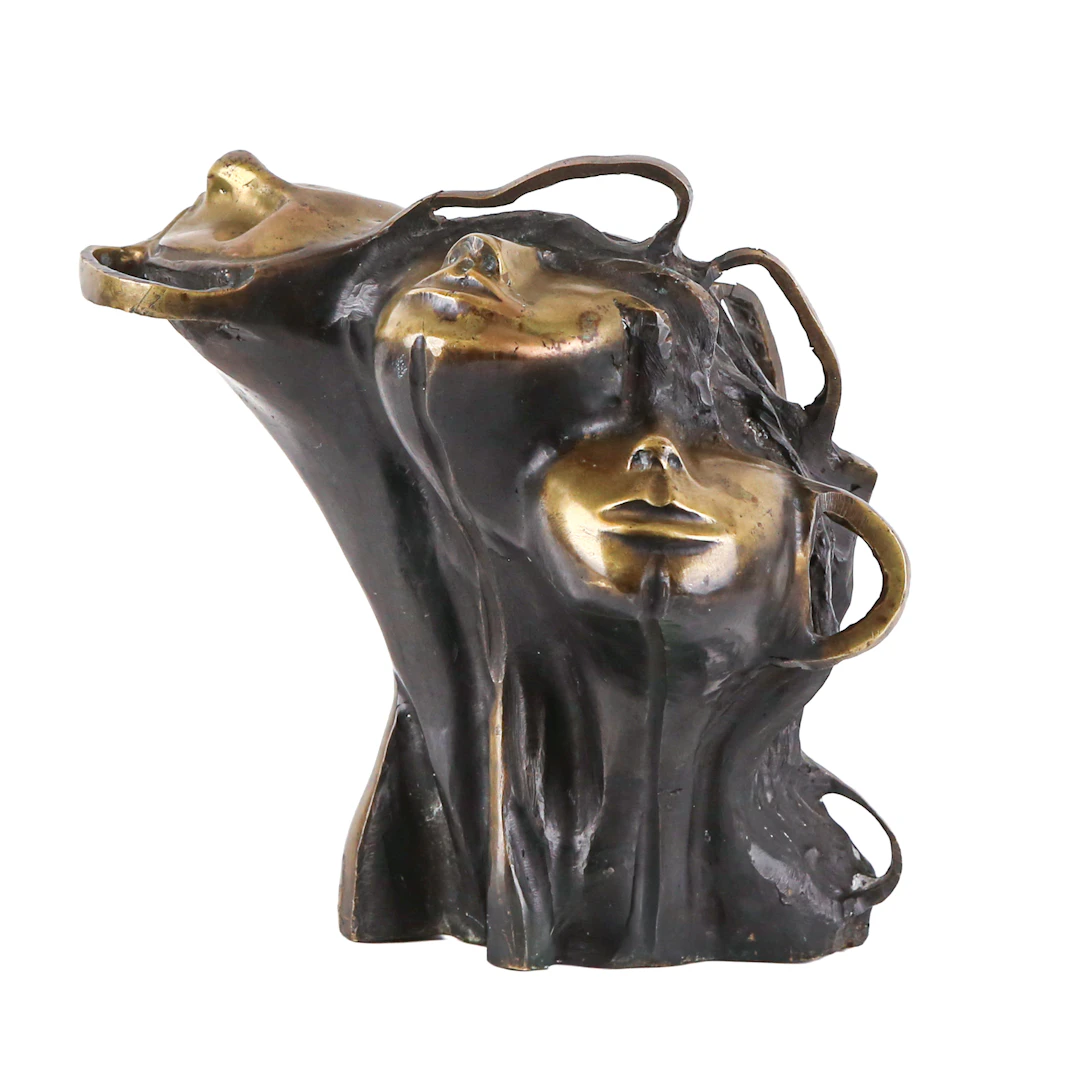 Ilaca. Three Faces, bronze