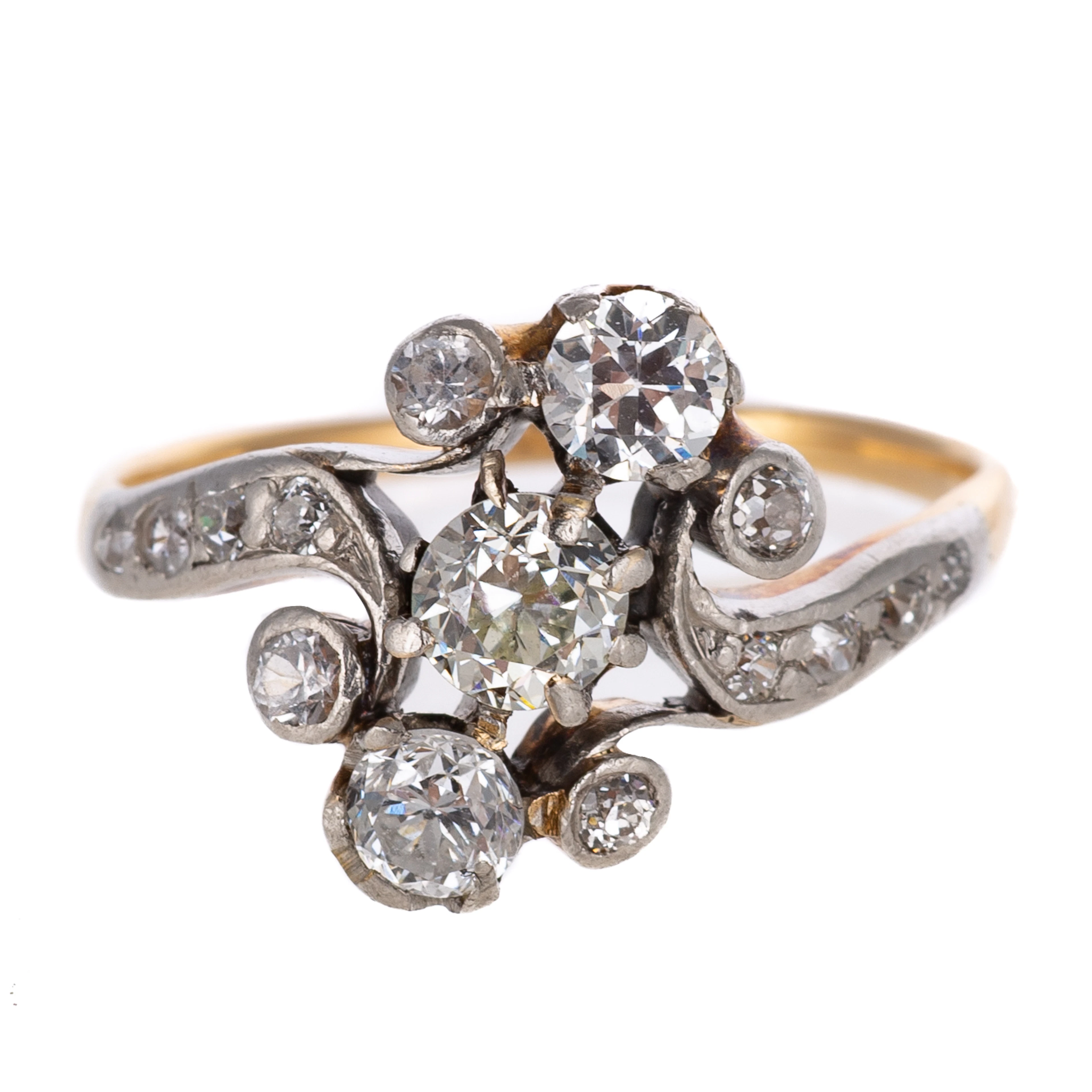 An Edwardian Diamond Ring in Platinum & 14K