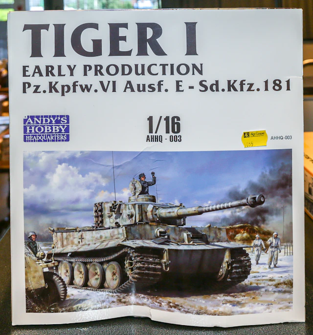 1:16 Scale Tiger Model Kit