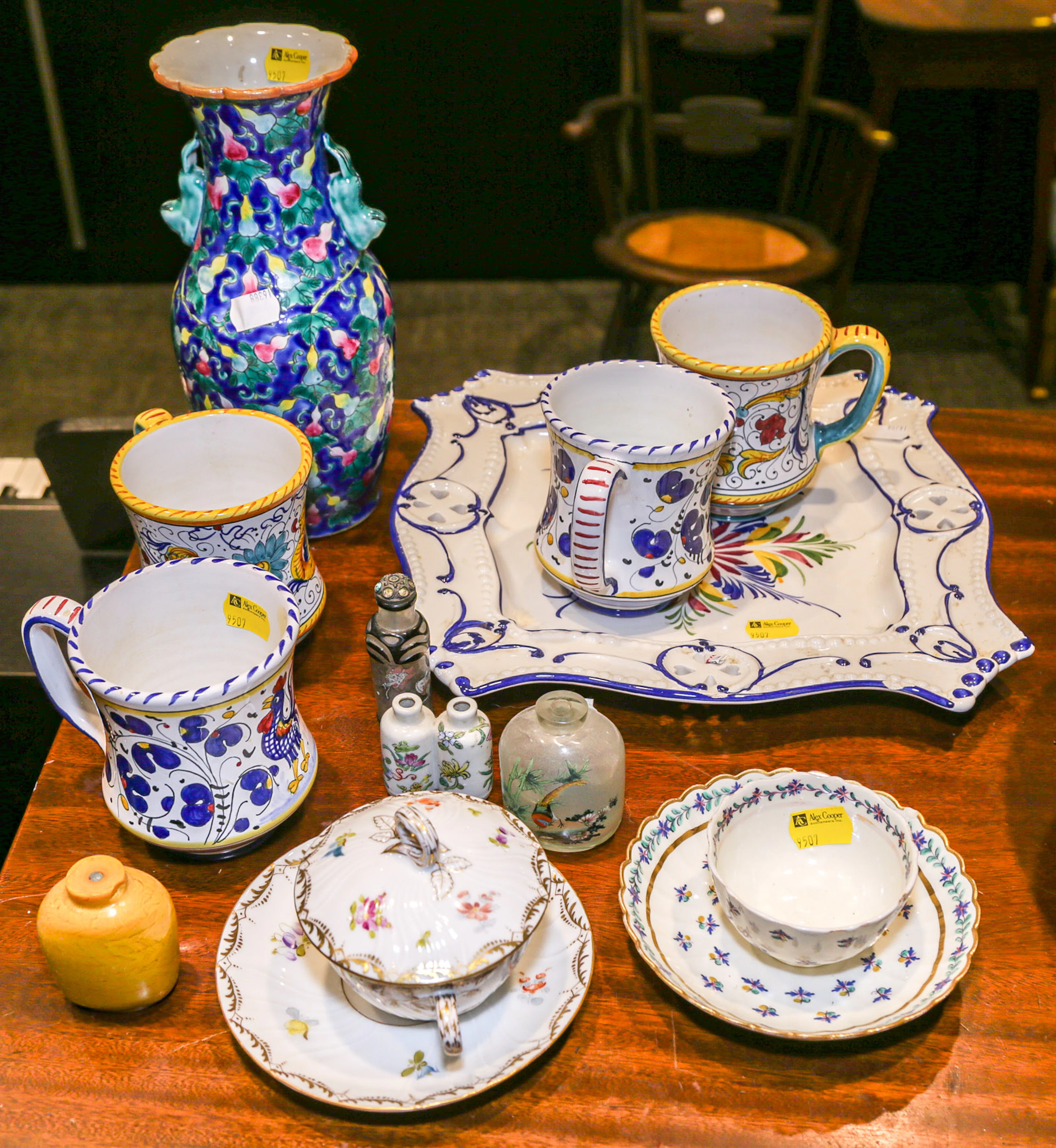 Chinese Snuff Bottles, Vase, & Decorative China