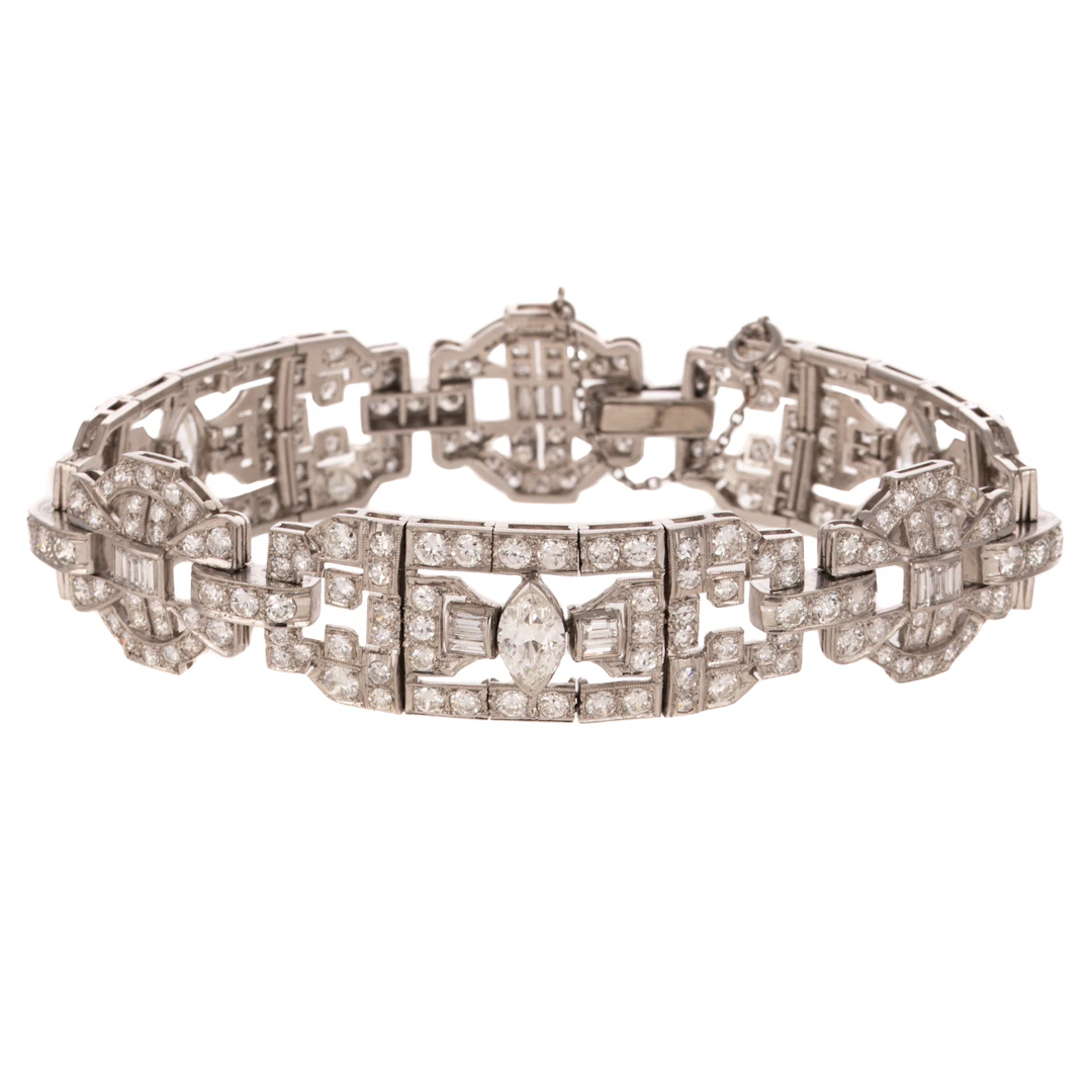 A 11.50 ctw Art Deco Diamond Bracelet in Platinum