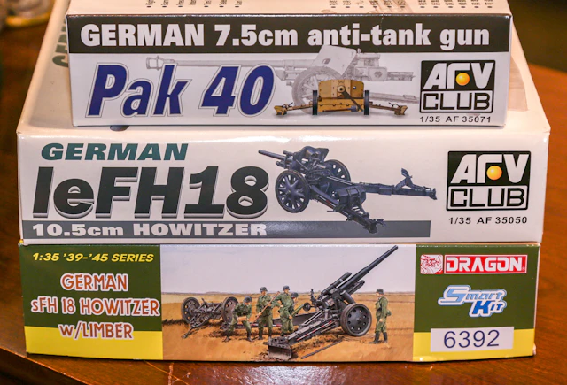 Three German Artillery Scale Model Kits