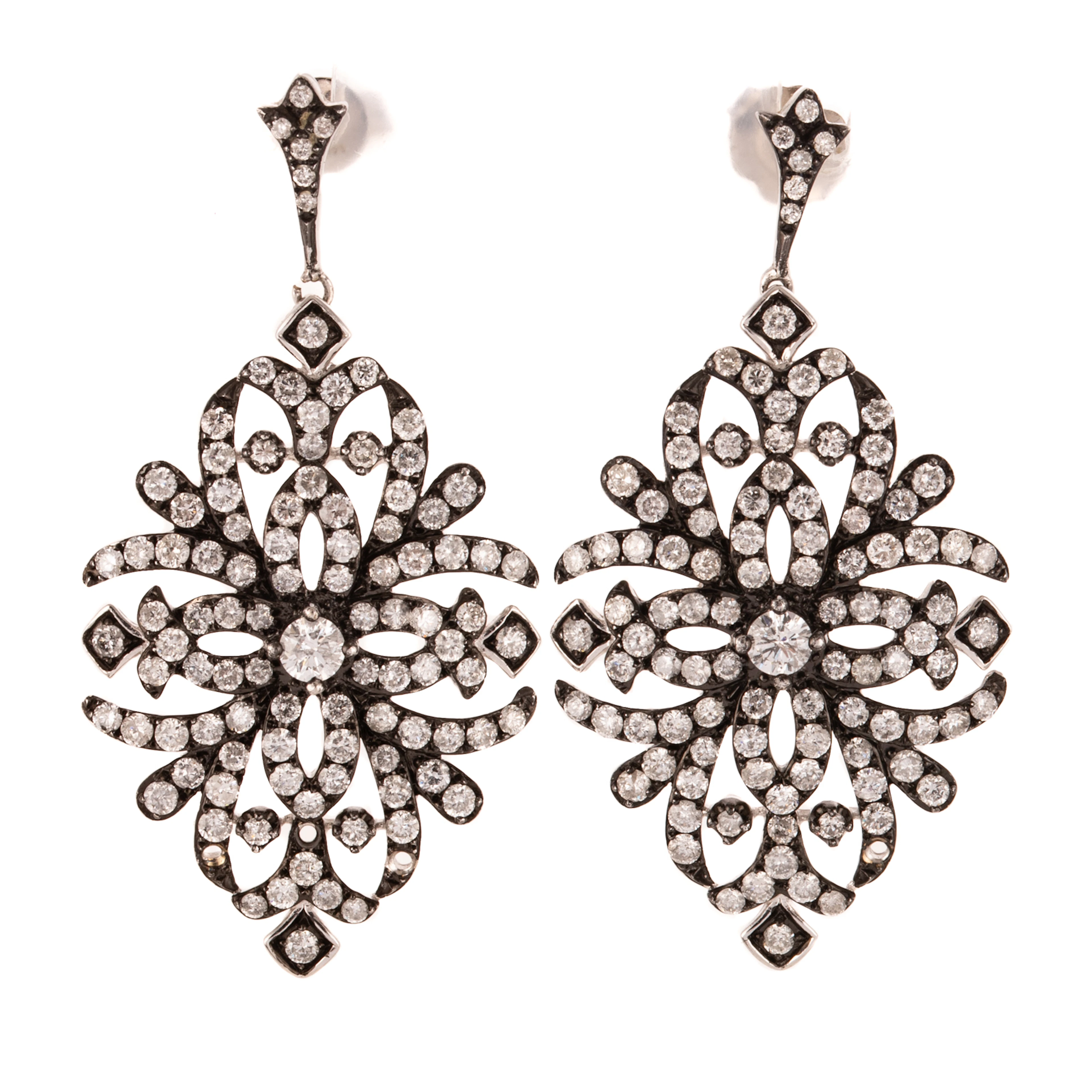 A Pair of Effy Diamond Drop Earrings in 14K