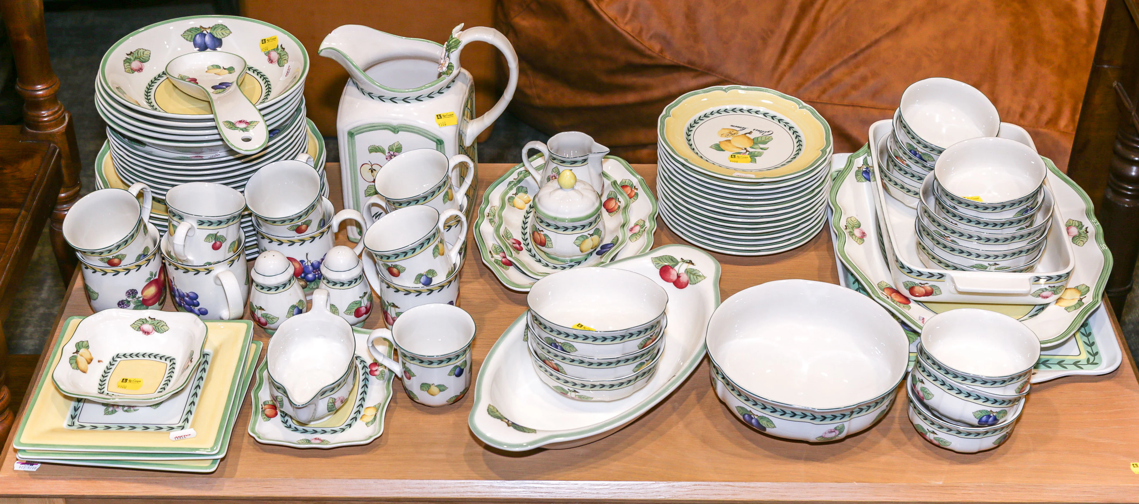 A Villeroy & Boch Partial Dinner Service