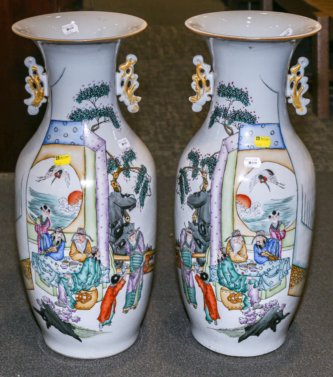 A Pair of Chinese Famille Rose Porcelain Vases
