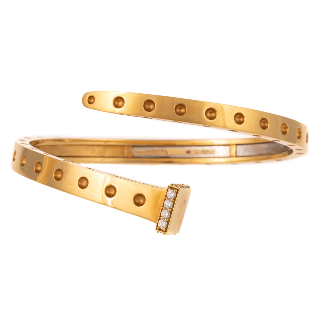 A Roberto Coin Pois Moi Chiodo Bypass Bangle in 18K