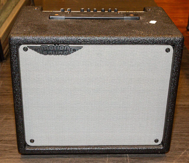 A Sound Motion High Fidelity Keyboard Amplifier