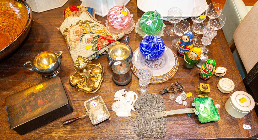 An Assortment of Decorations & Collectibles