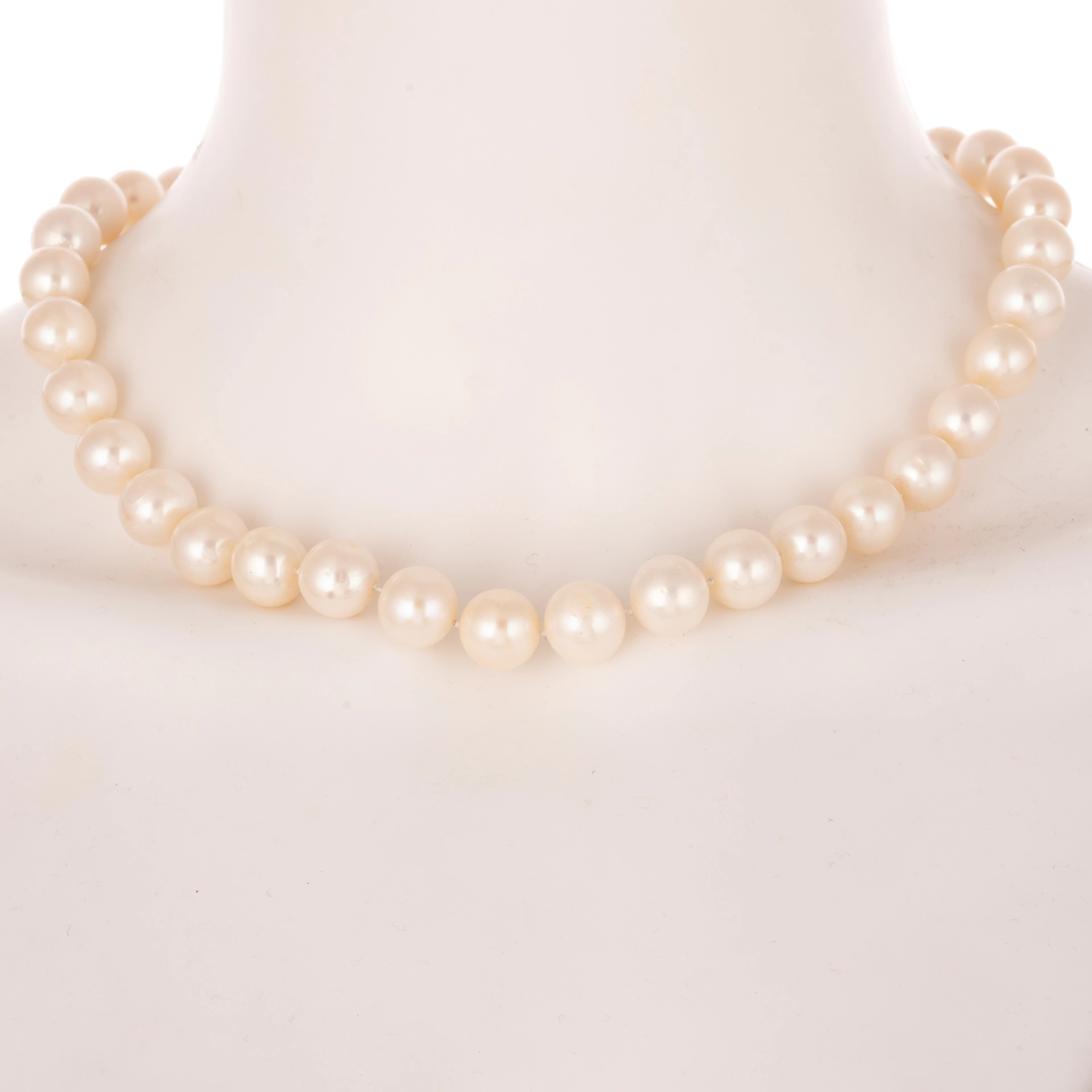 A 11-12 mm Freshwater Pearl Necklace with 14K Clasp