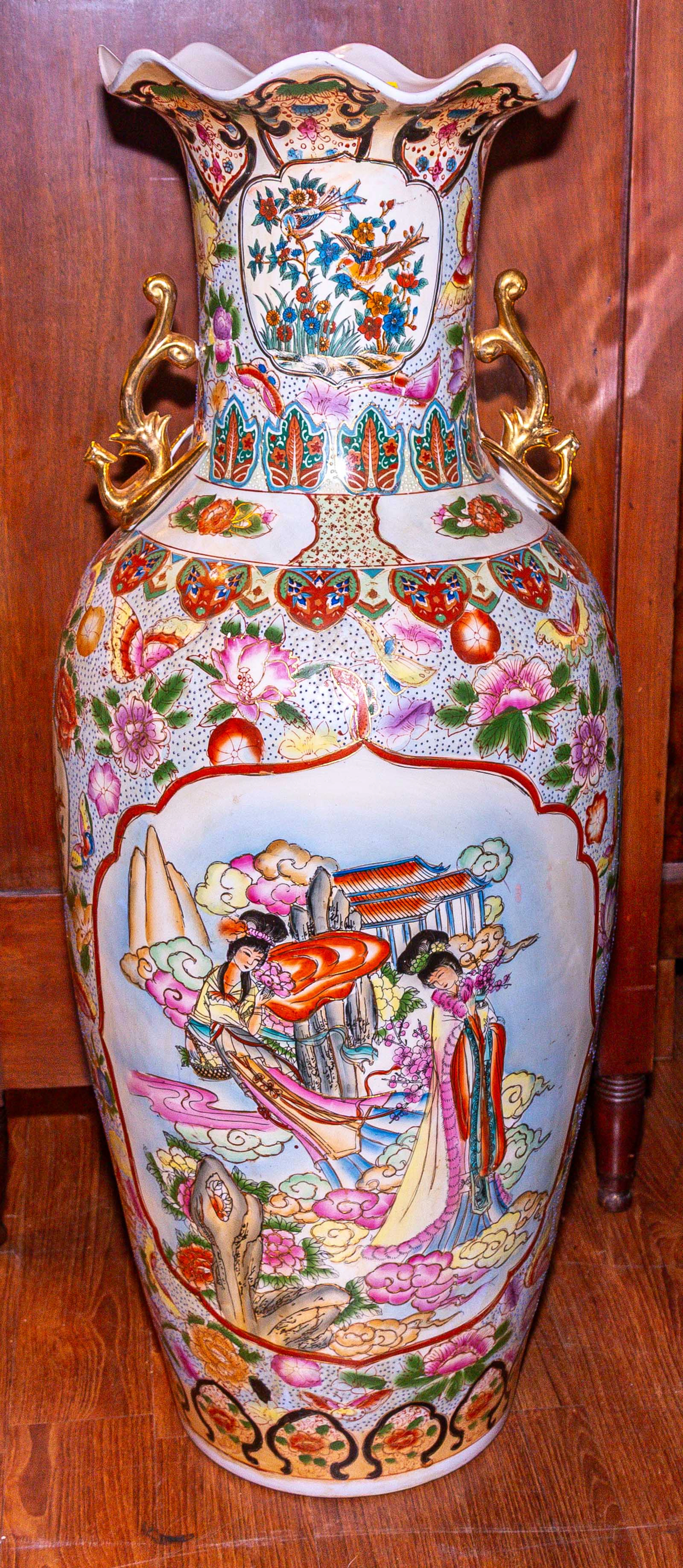 A Chinese Painted Porcelain Palace Vase