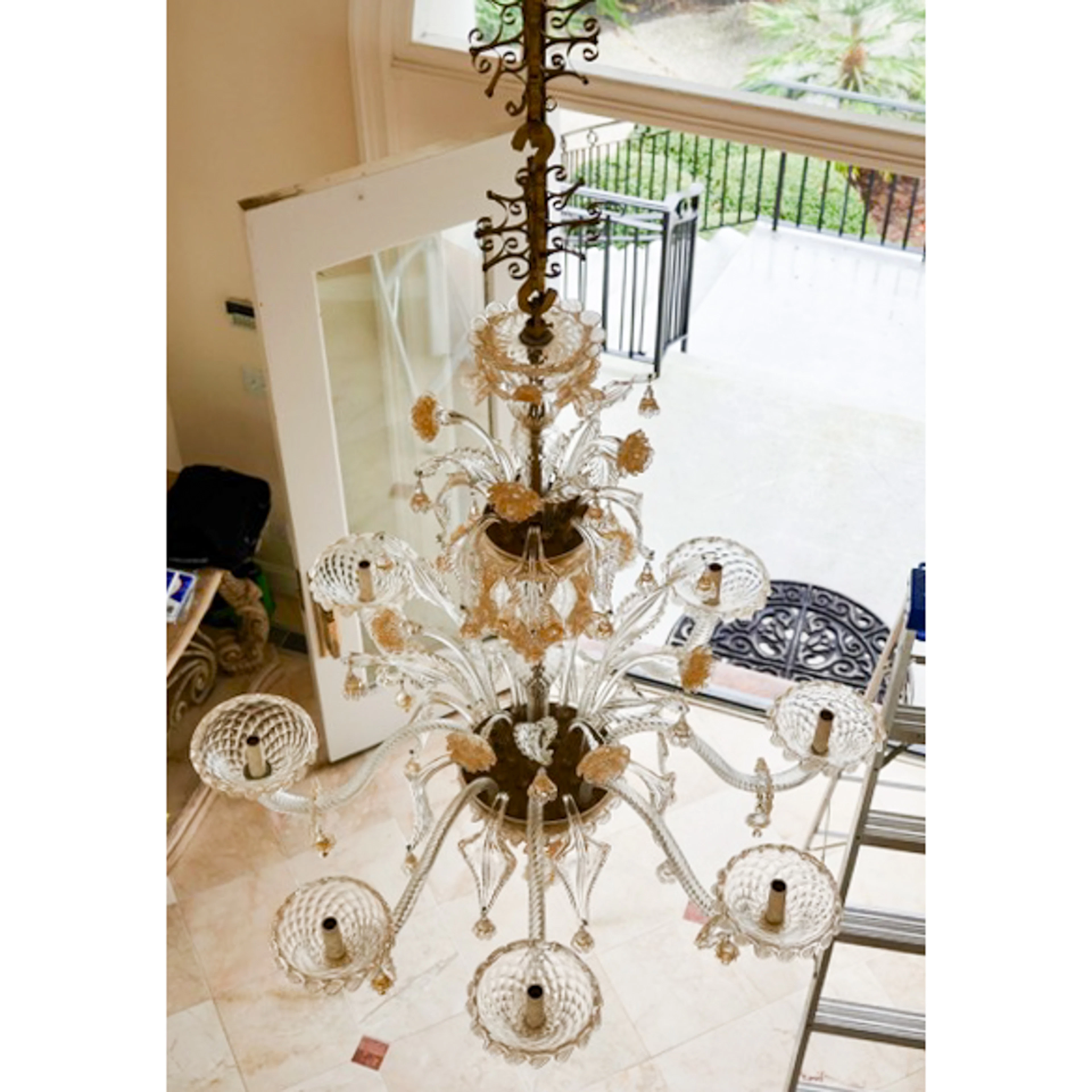 An Eight-Light Murano Glass Chandelier