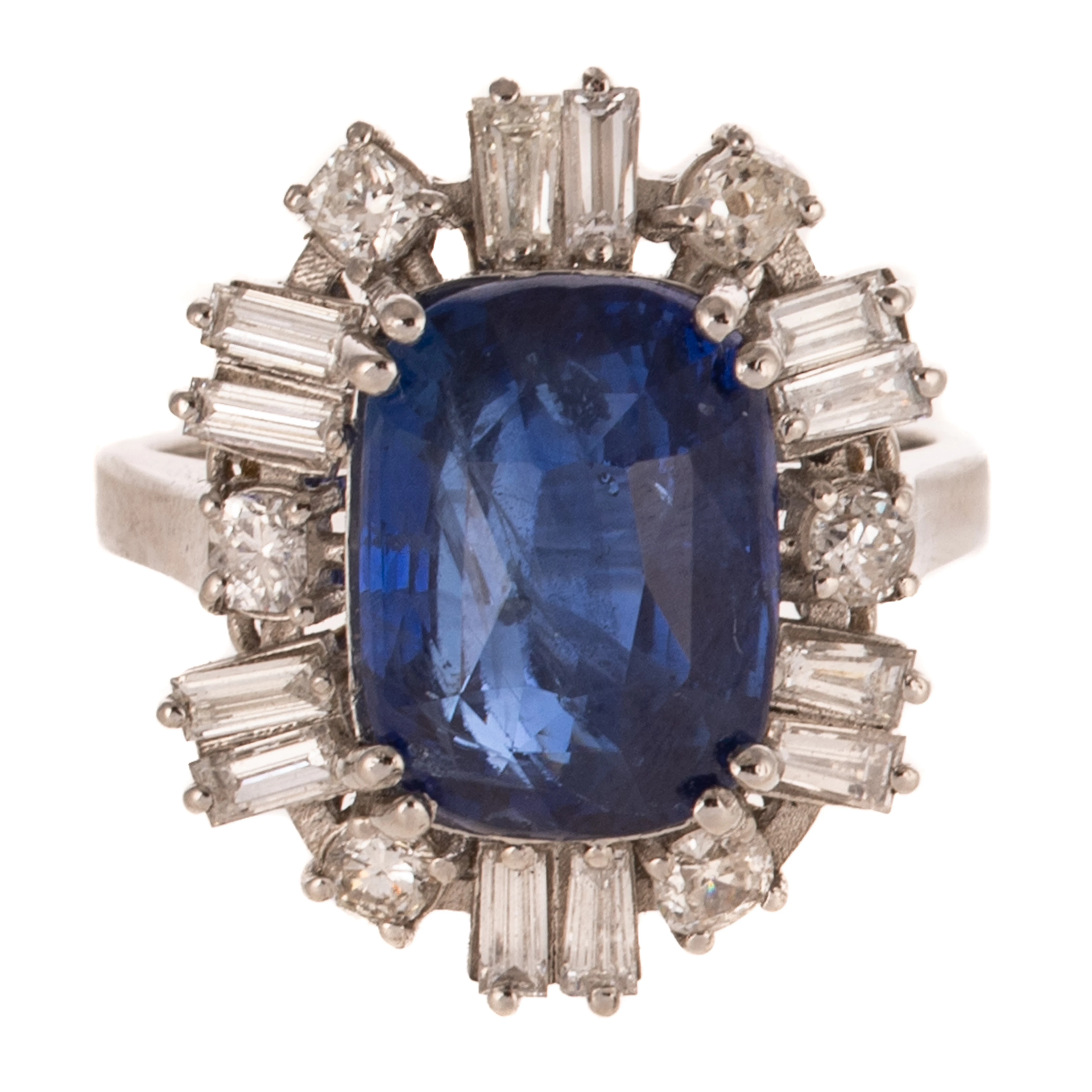A 7.66 ct Very Fine Sapphire & Diamond Ring in Platinum