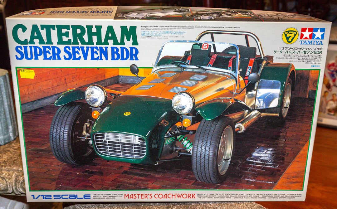 1:12 Scale Caterham Super Seven BDR Model Kit