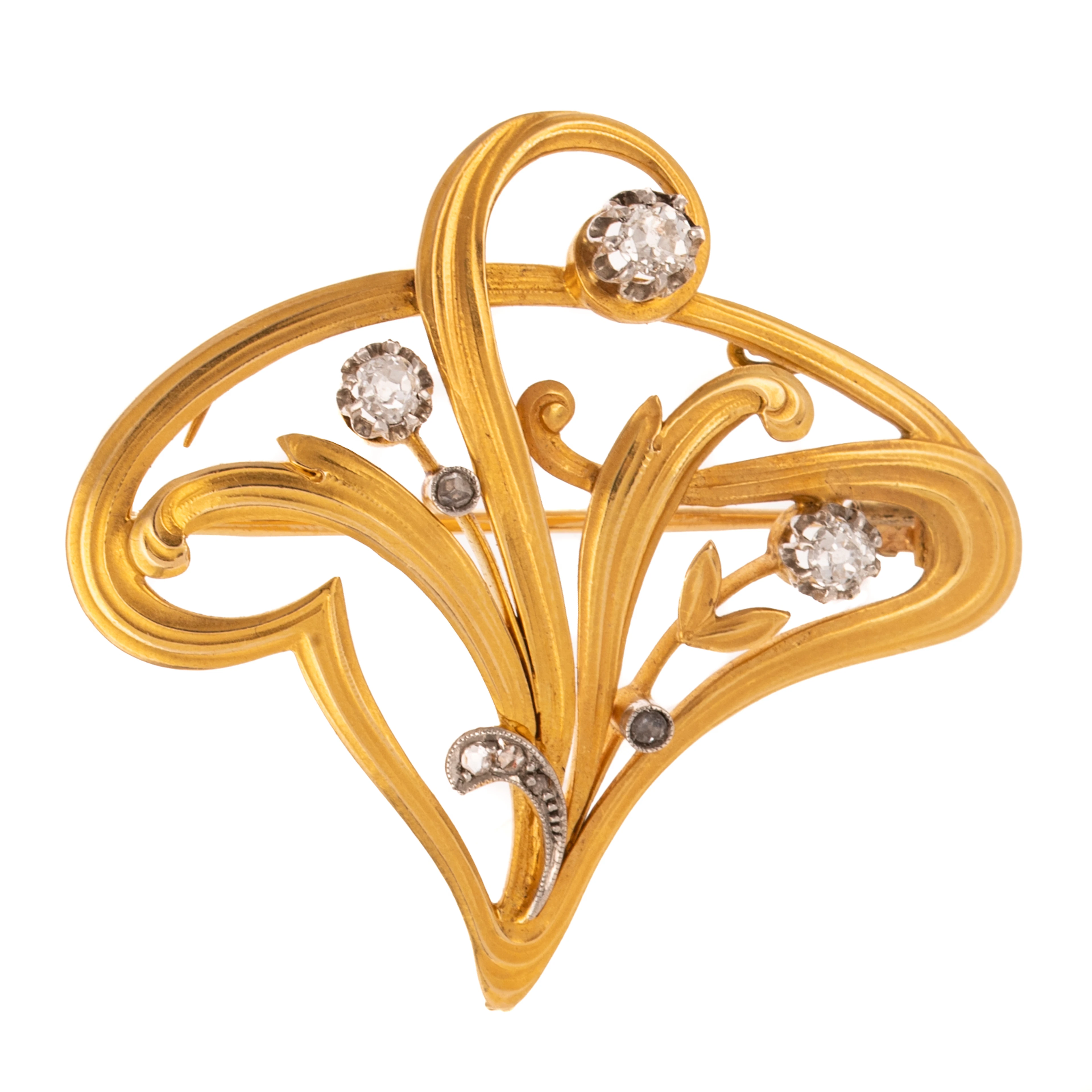An Art Nouveau Diamond Floral Brooch in 14K