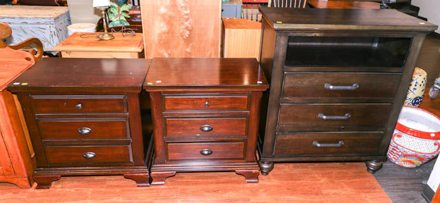 A Pair of Bedside Chests & a Chest of Drawers