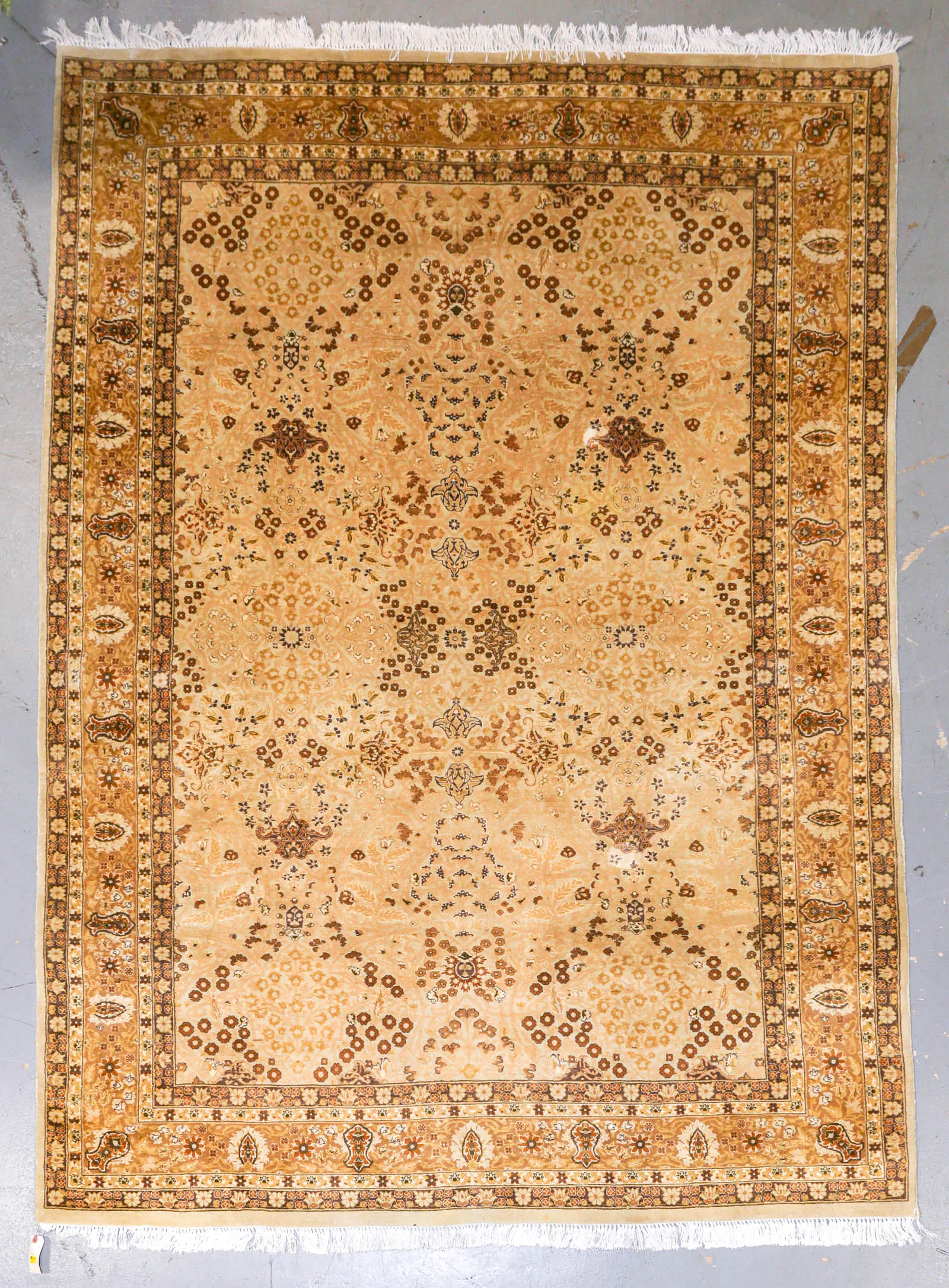 A Persian Pattern Rug, 6.1 x 9