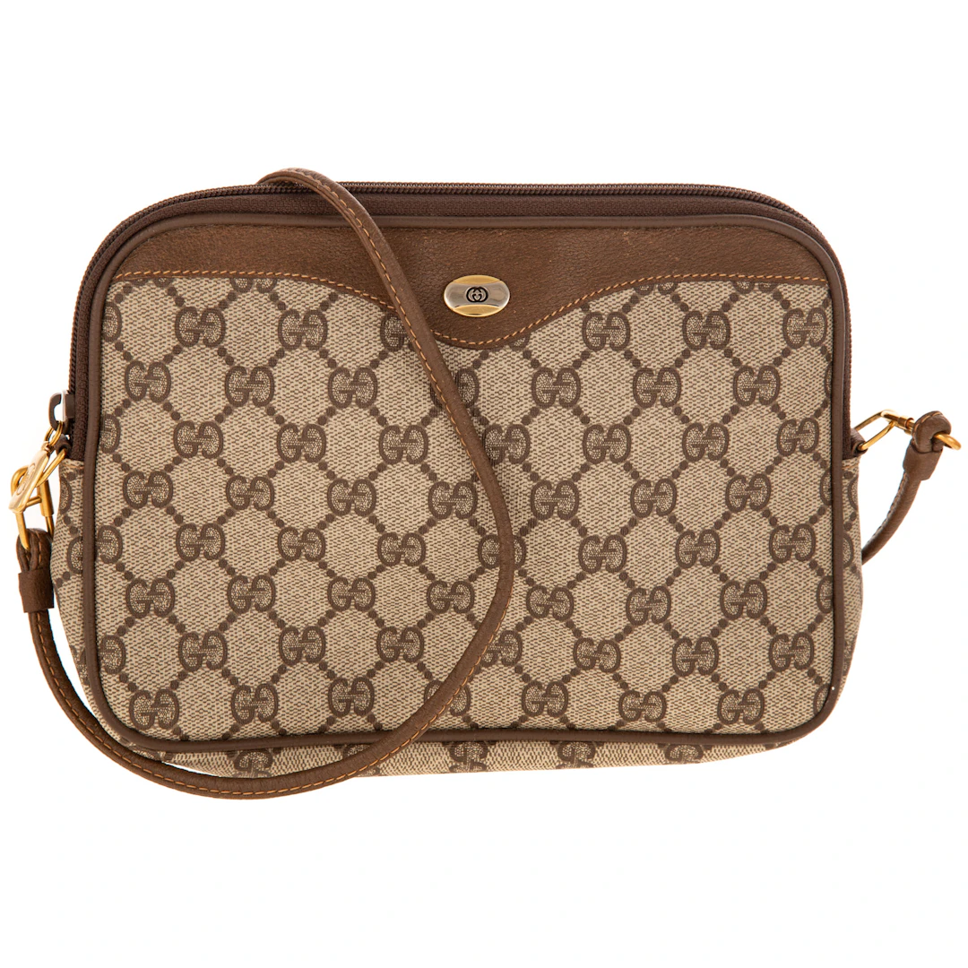 A Gucci GG Supreme Shoulder Bag