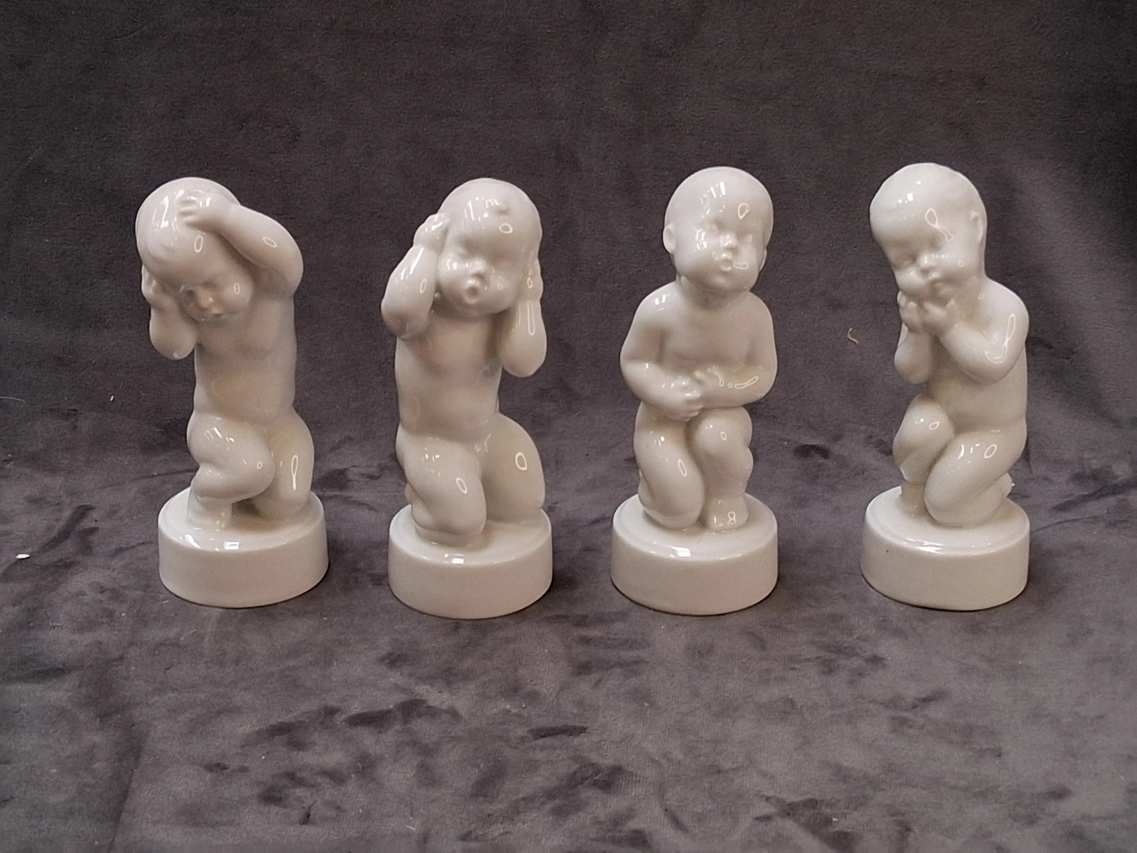 Figuriner, 4 st, porslin