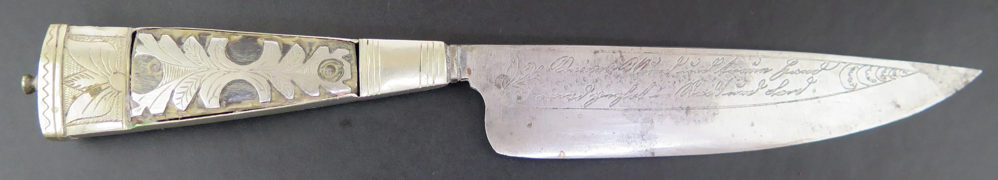 Kniv, smide med silverhandtag