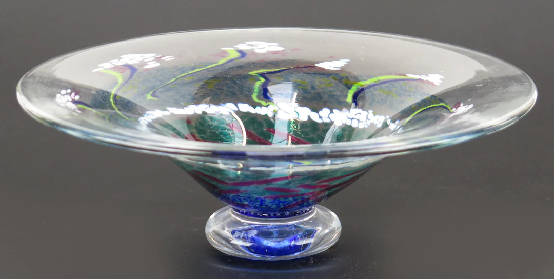 Brandt, Åsa, egen hytta, Eskilstuna, skål, glas, polykrom dekor, signerad