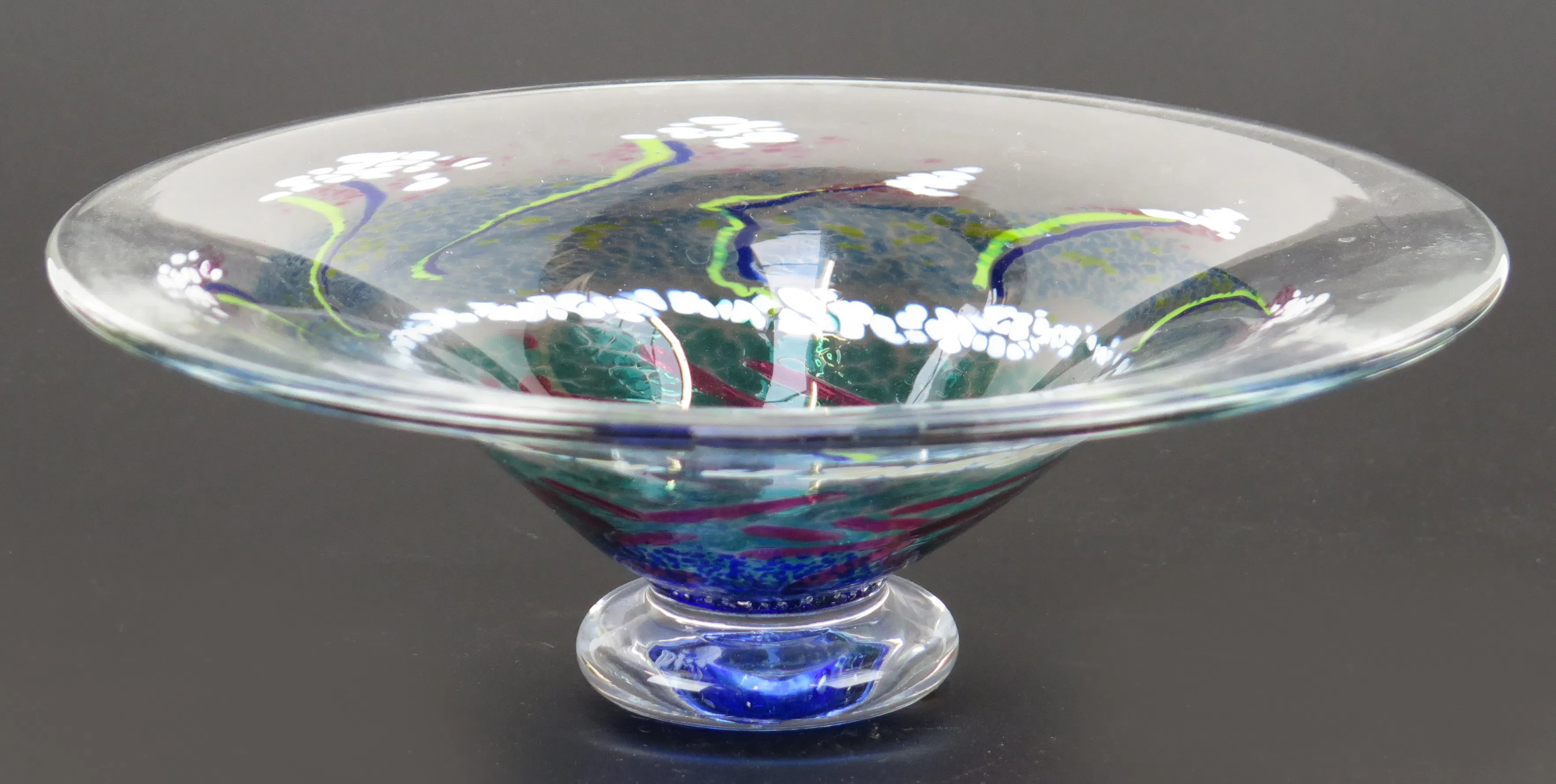 Brandt, Åsa, egen hytta, Eskilstuna, skål, glas, polykrom dekor, signerad