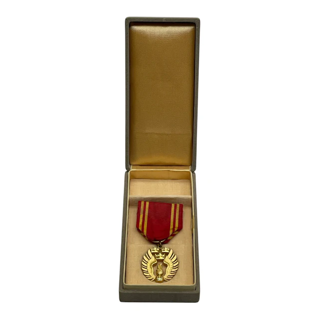 FÖRTJÄNSTMEDALJ