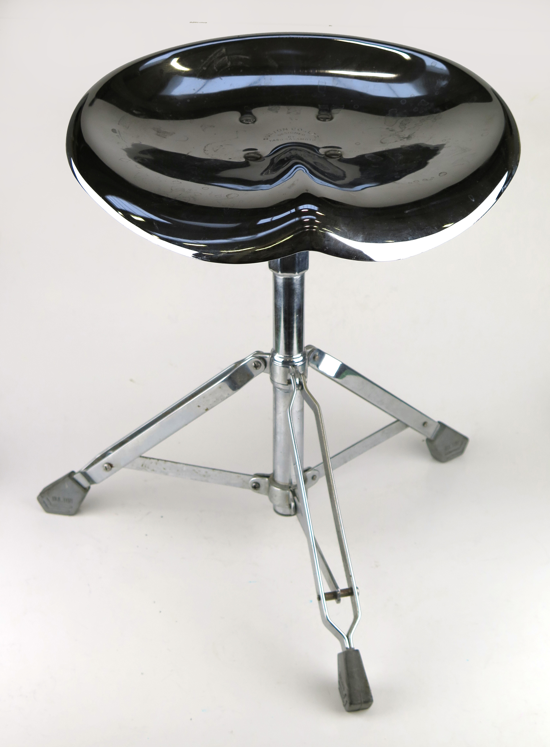 Auction price result for yasu sasamoto | Barnebys auction results.