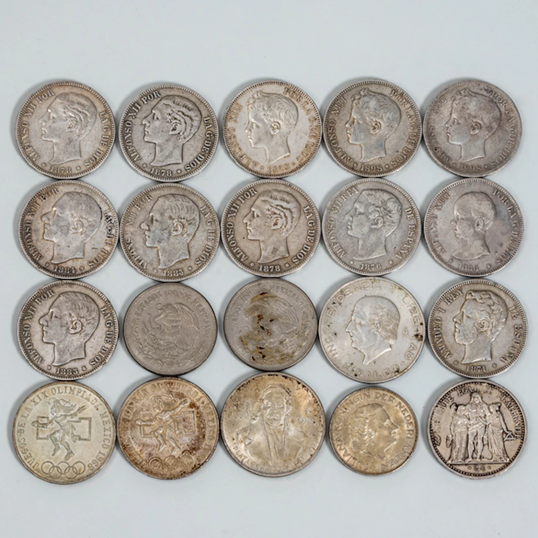 Conjunto de doce monedas de cinco pesetas de Alfonso XII, Alfonso