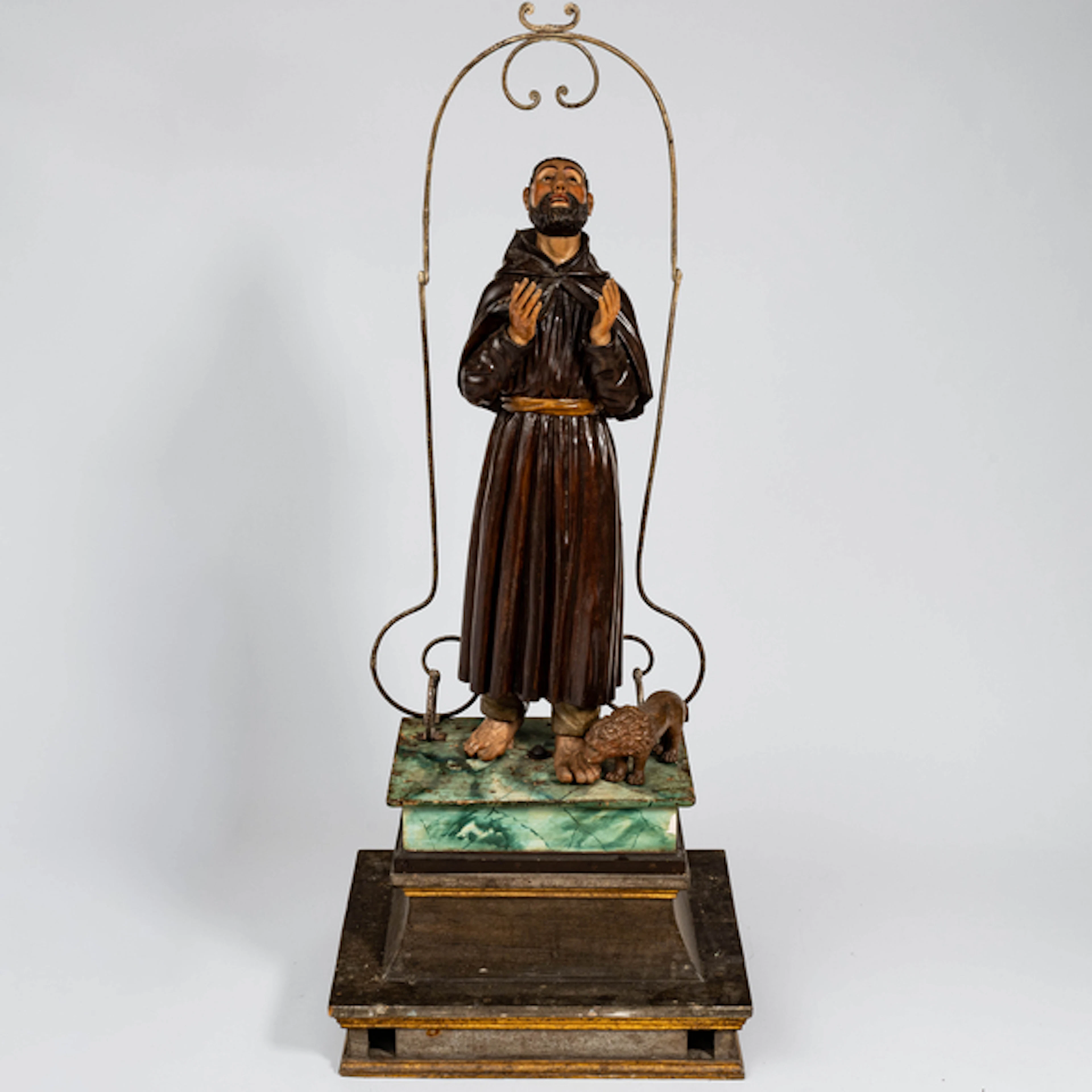 "San Francisco de Asís" Escultura de bulto redondo en madera tallada