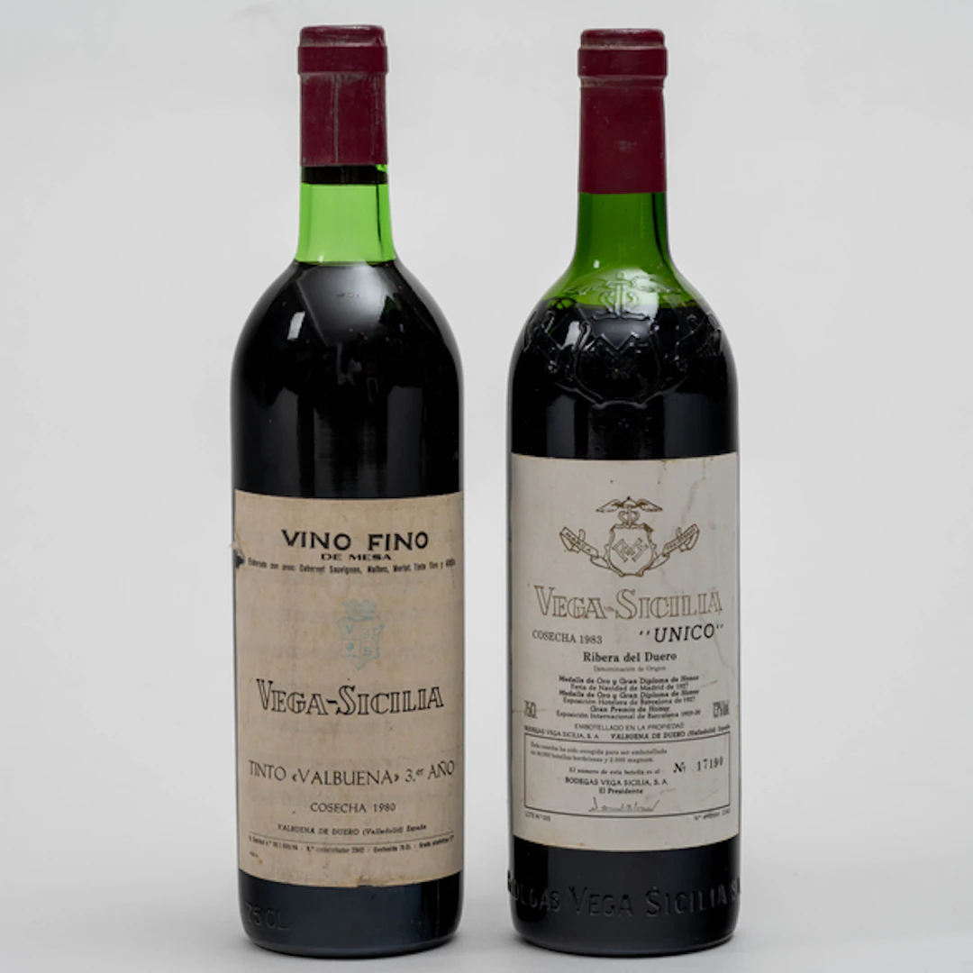 Botella Vega Sicilia Unico cosecha del año 1983 nº 17190 y botella