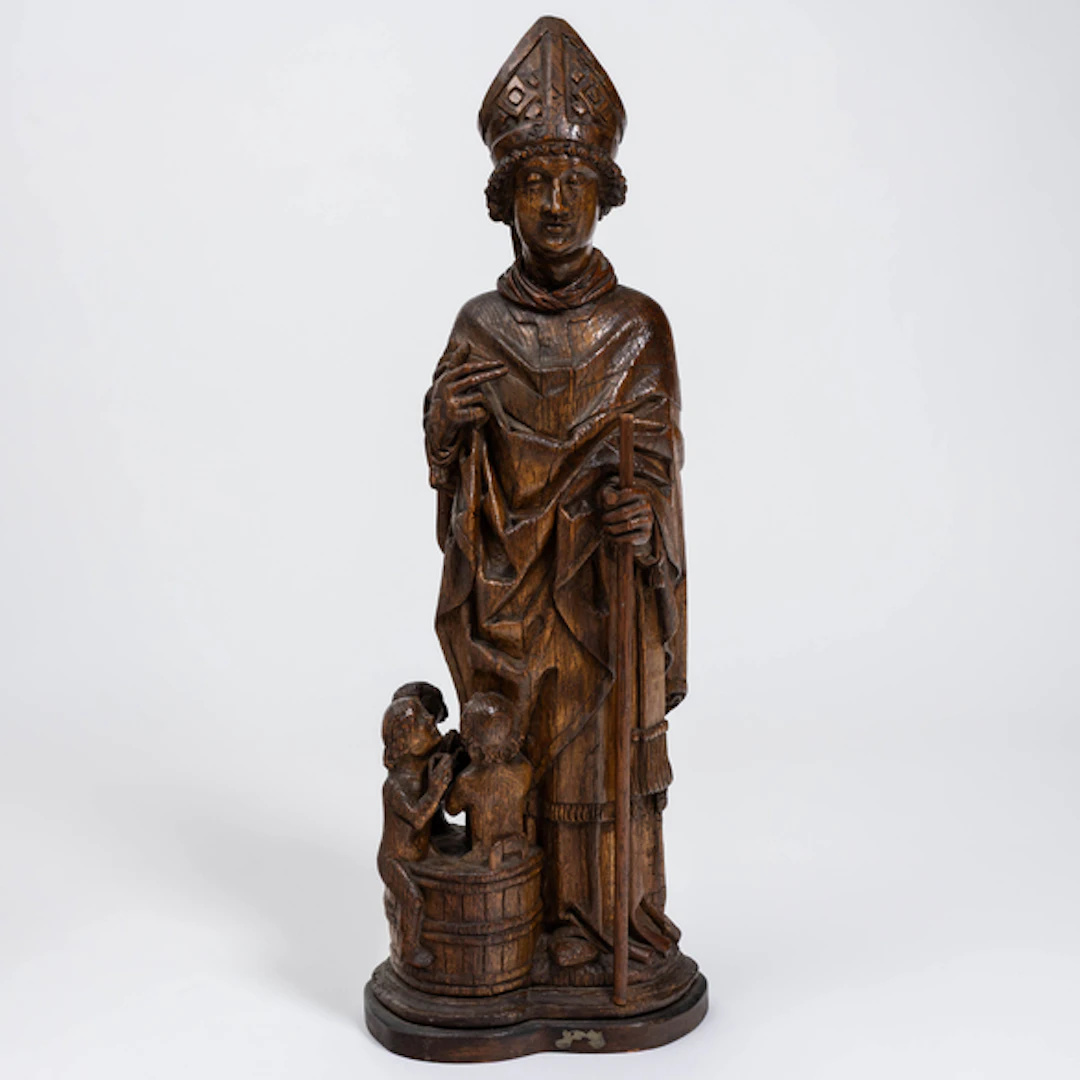 "San Nicolás de Barí" Escultura en madera tallada del siglo XVII Authorship: