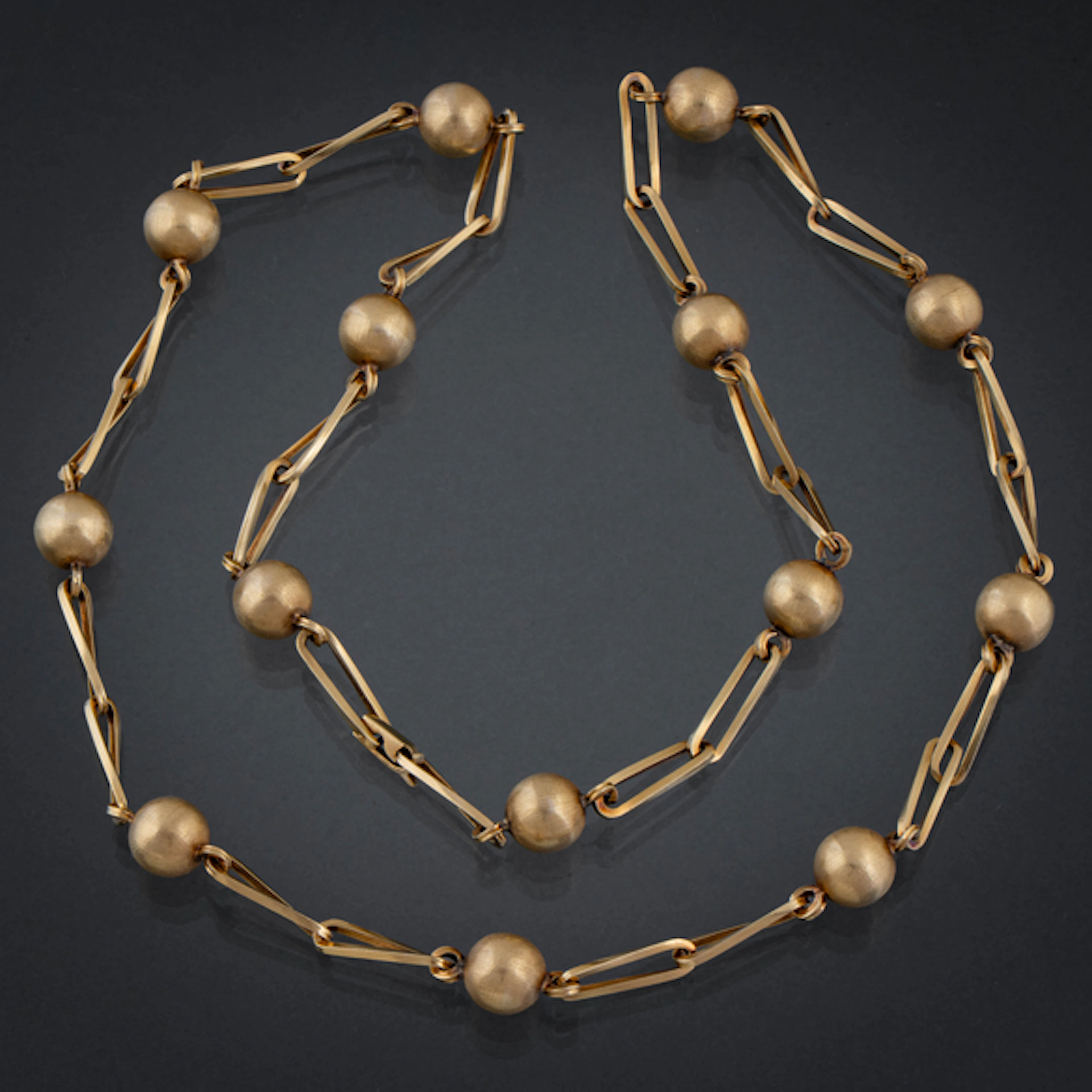 Bonito collar de bolas y eslabones dobles en oro amarillo de 18 kt