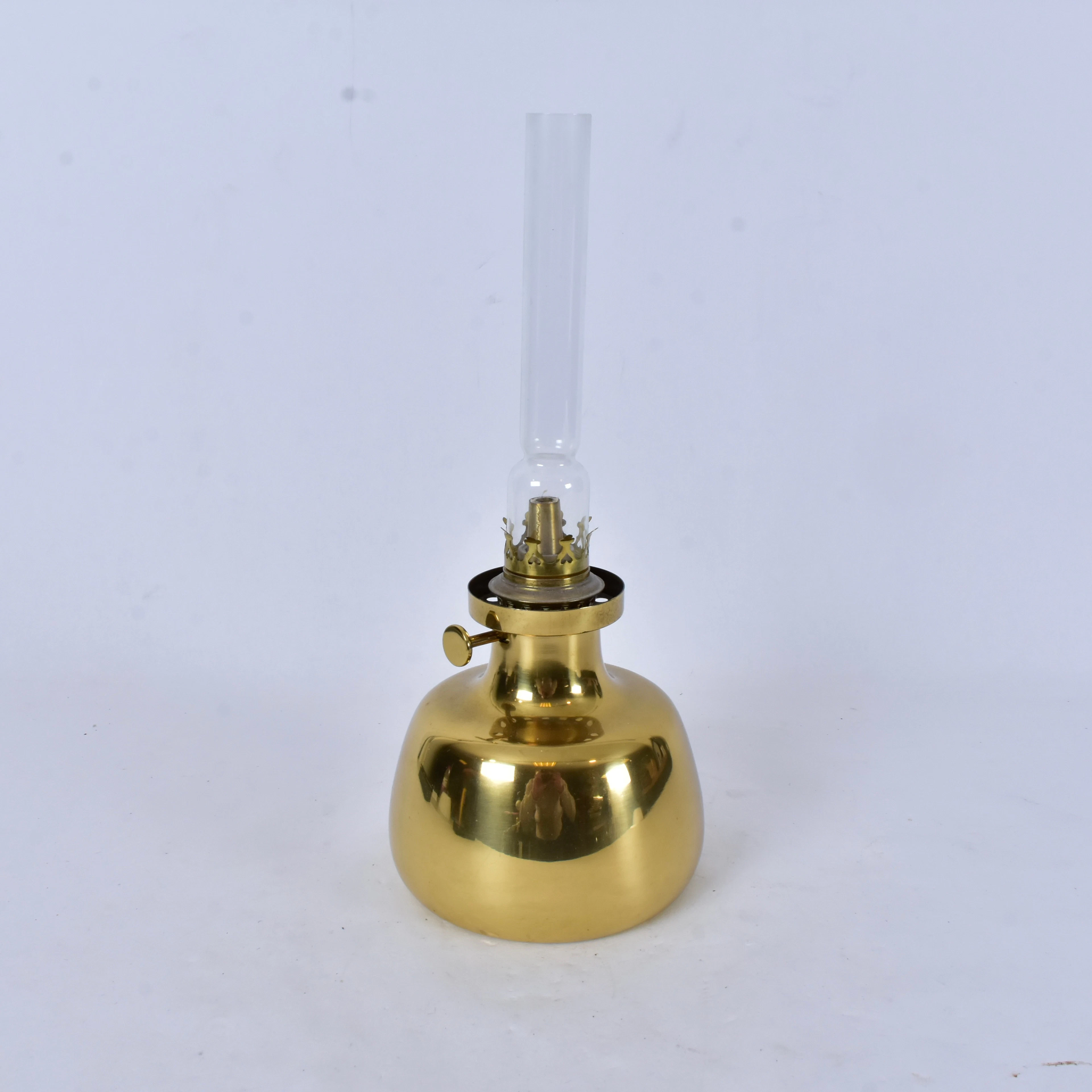 fotogenlampa, mässing, "Petronella".
