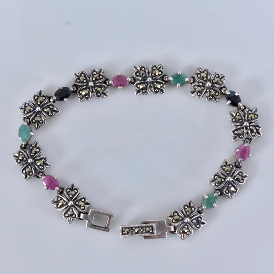 ARMBAND, med markasiter, rubin, smaragd och safirer, sterlingsilver.