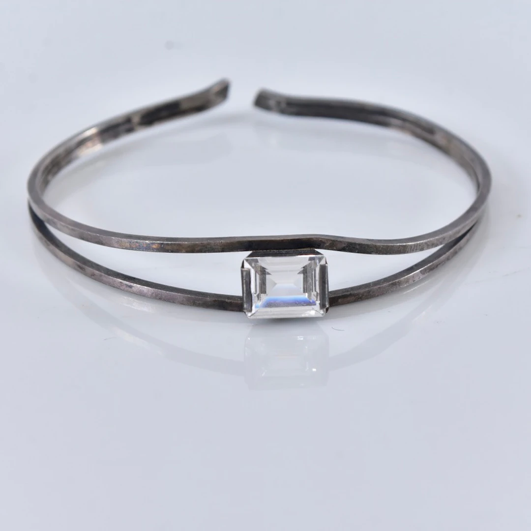 ARMRING, med bergkristall, silver, Martin Öhman Lycksele 1961.