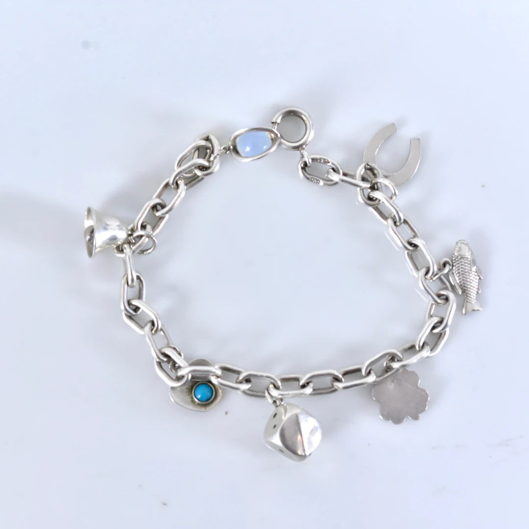 ARMLÄNK, med berlocker, silver.
