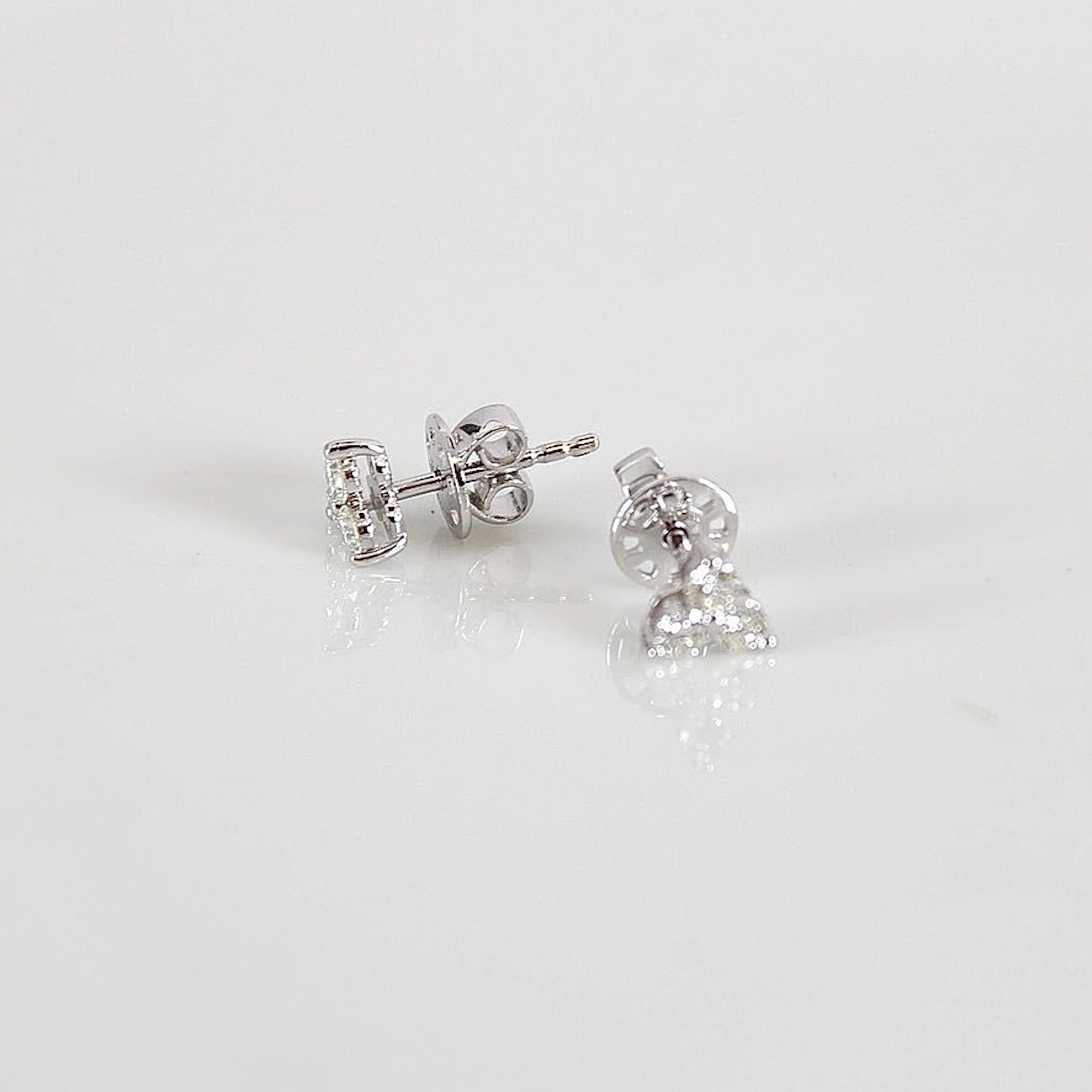 DIAMANTÖRHÄNGEN, ett par, 0,47ct, vitguld 18K.