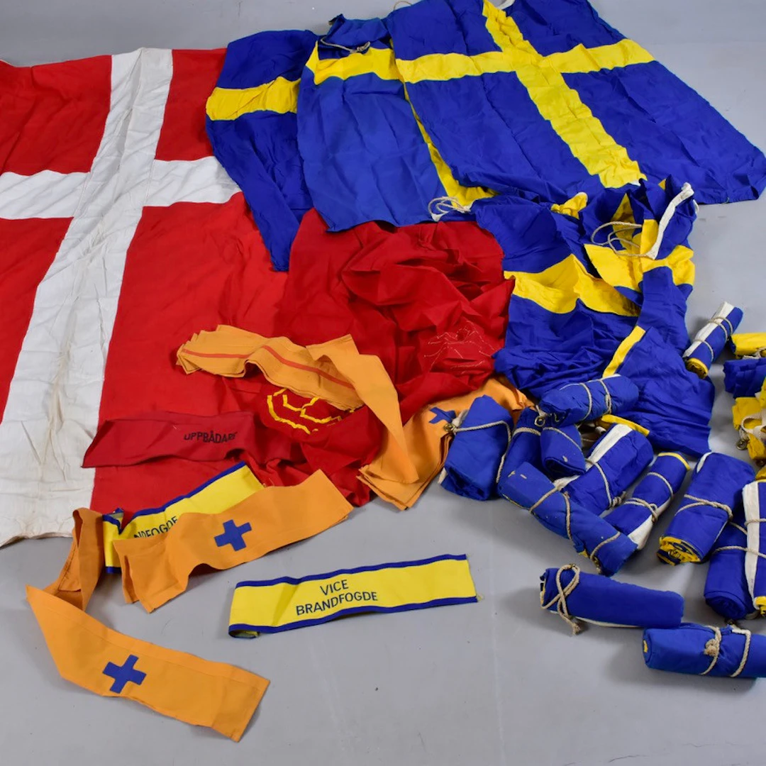 PARTI FARTYGSVIMPLAR, flaggor samt armbindlar.