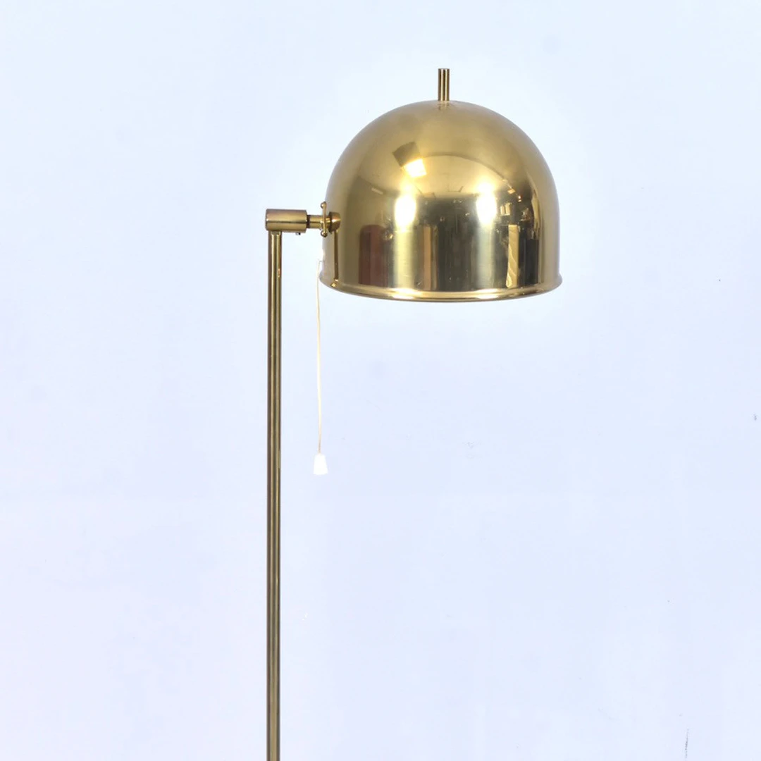EJE AHLGREN. golvlampa, mässing, Bergboms modell g-075.