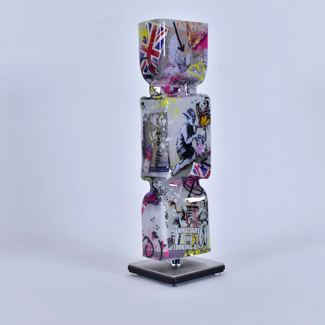 BANKSY. EFTER. Skulptur, Ad van Hassel, liquid pop-art, Akryl.