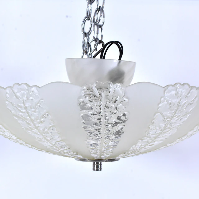 PLAFONDLAMPA, delvis frostat glas, 1950-tal.