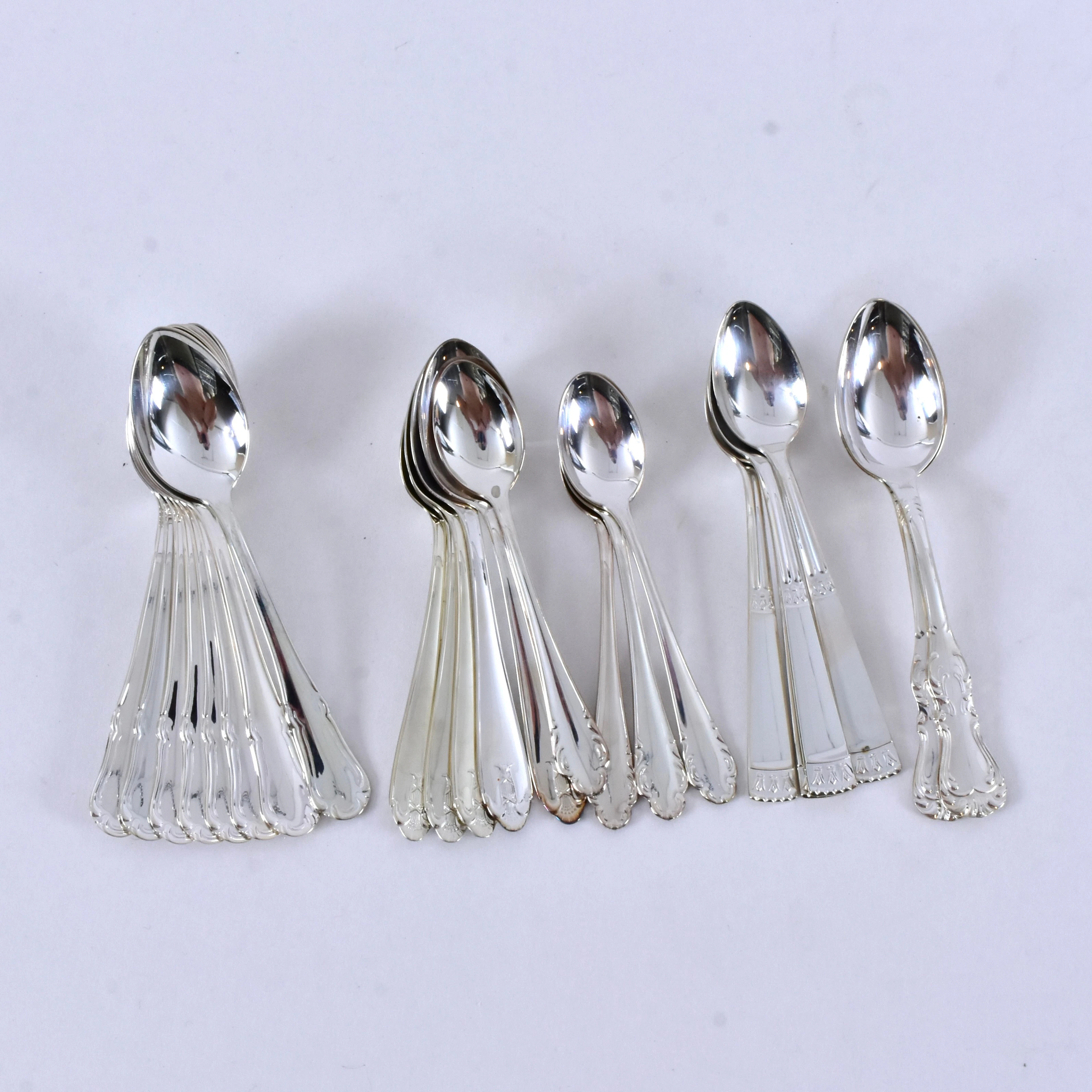 KAFFESKEDAR, silver, olika modeller, total vikt 378 gram.